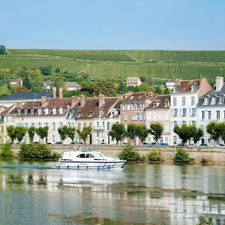 Cocon Boheme & Travertin Joigny Extérieur photo